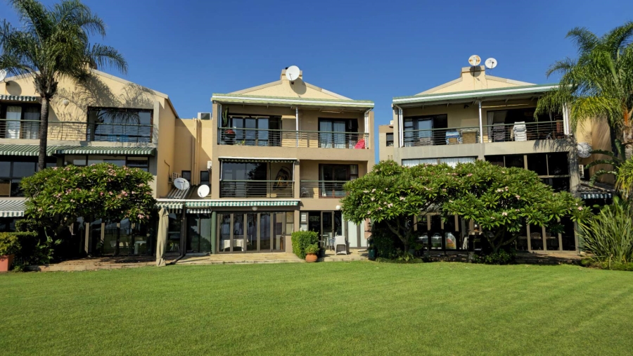 2 Bedroom Property for Sale in Hartbeespoort North West